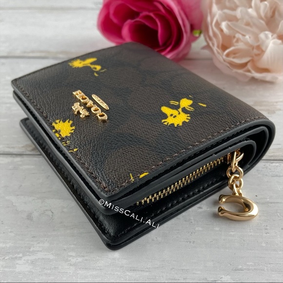 NWT COACH X Peanuts Snap Wallet In Signature Canvas With Woodstock Print - Picture 6 of 16